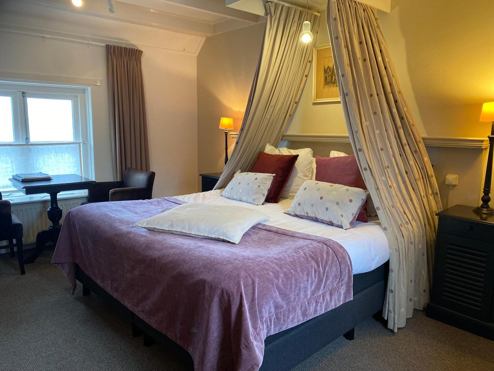 Auberge De Campveerse Toren 베이레 외부 사진