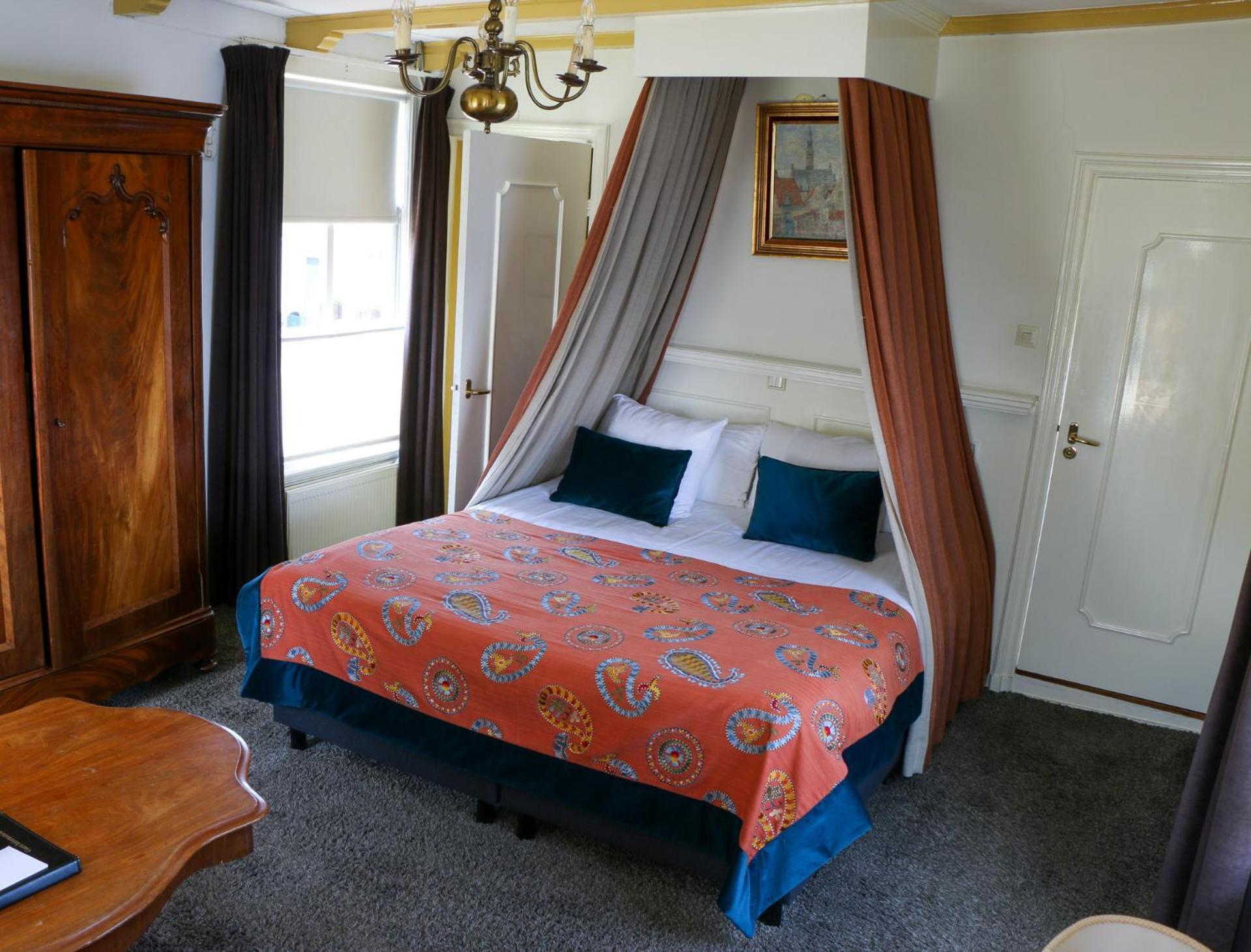 Auberge De Campveerse Toren 베이레 외부 사진