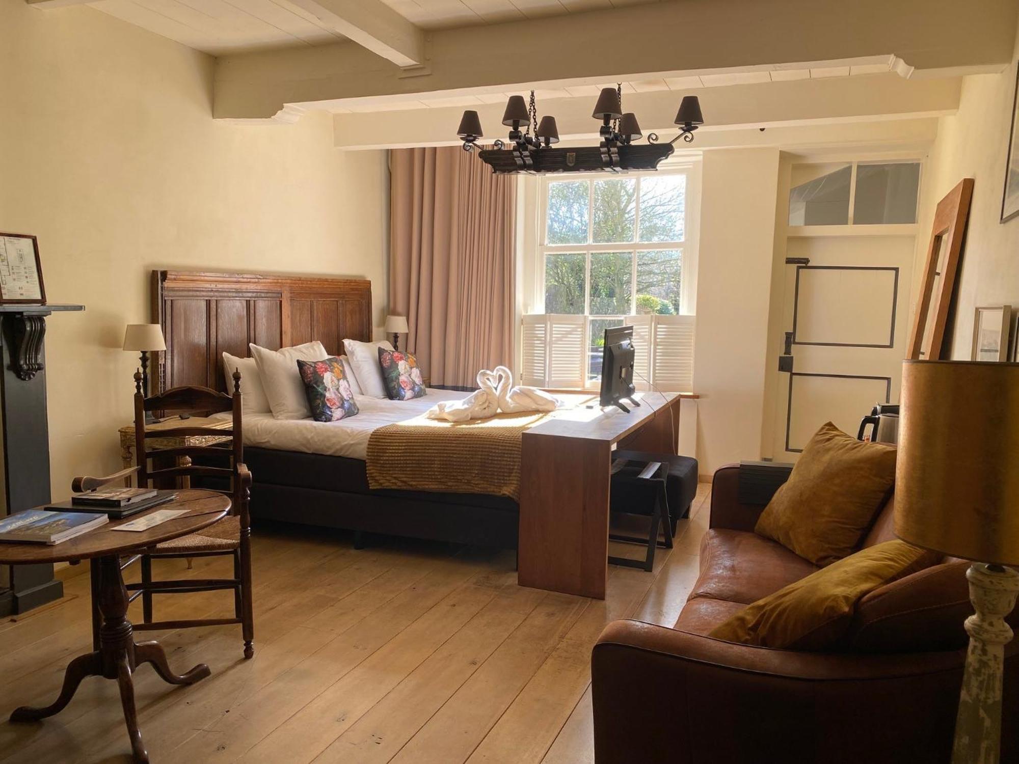 Auberge De Campveerse Toren 베이레 외부 사진
