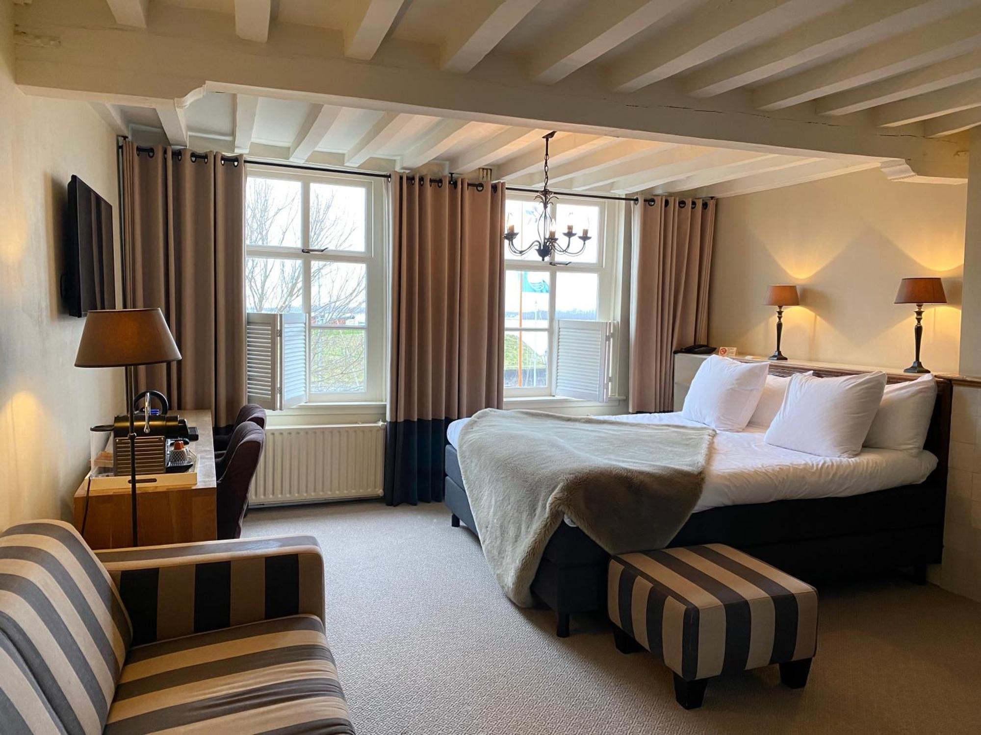 Auberge De Campveerse Toren 베이레 외부 사진