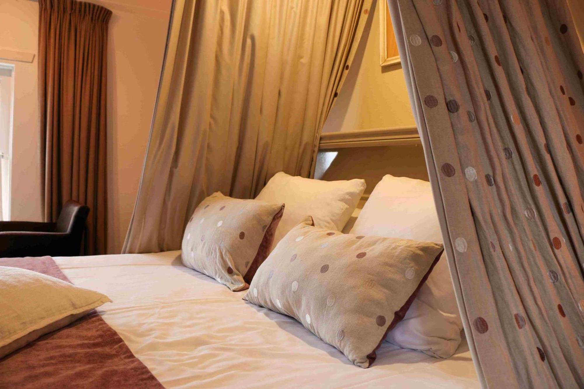 Auberge De Campveerse Toren 베이레 외부 사진
