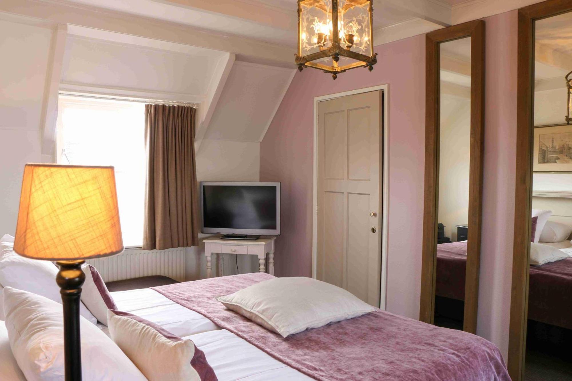 Auberge De Campveerse Toren 베이레 외부 사진