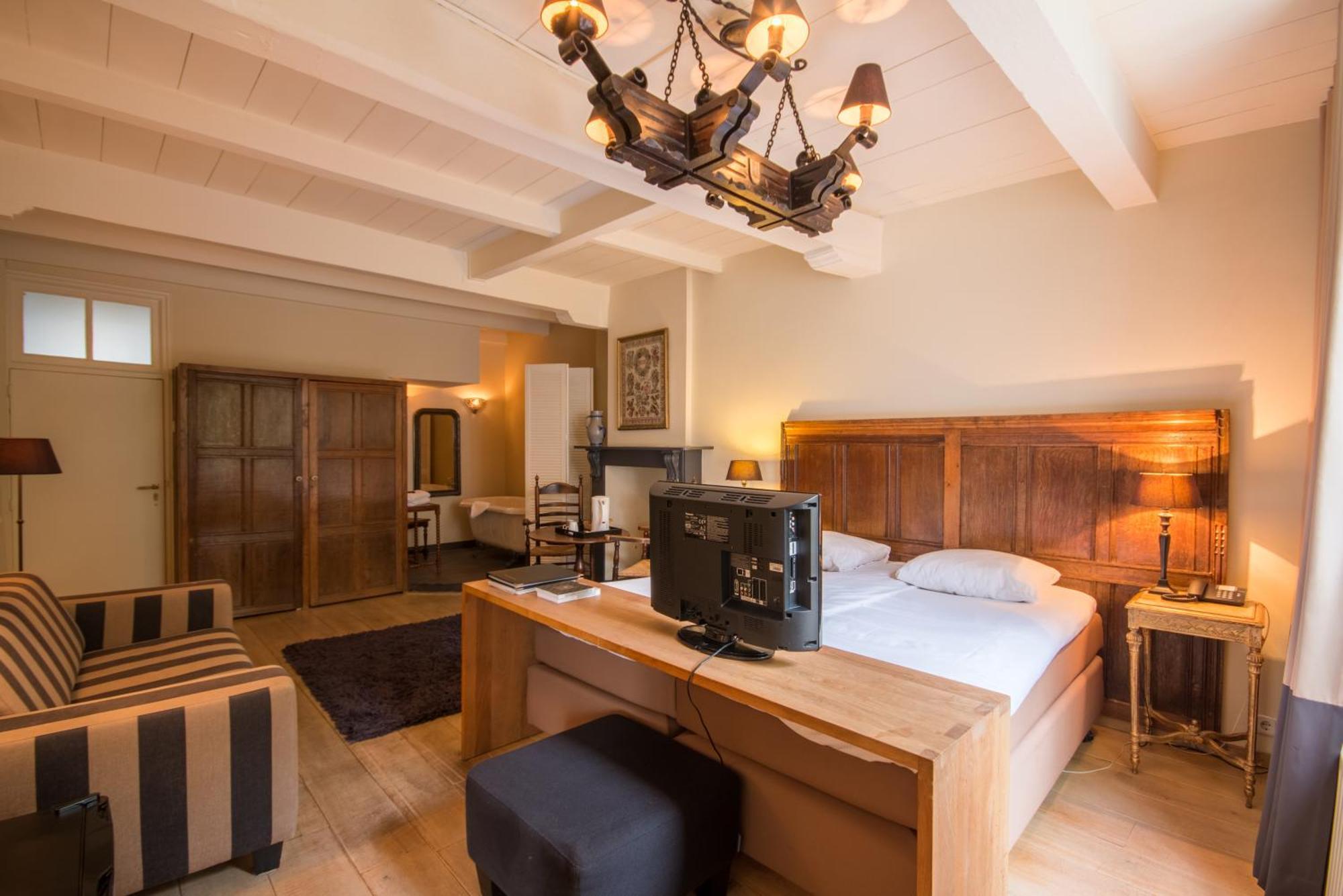 Auberge De Campveerse Toren 베이레 외부 사진